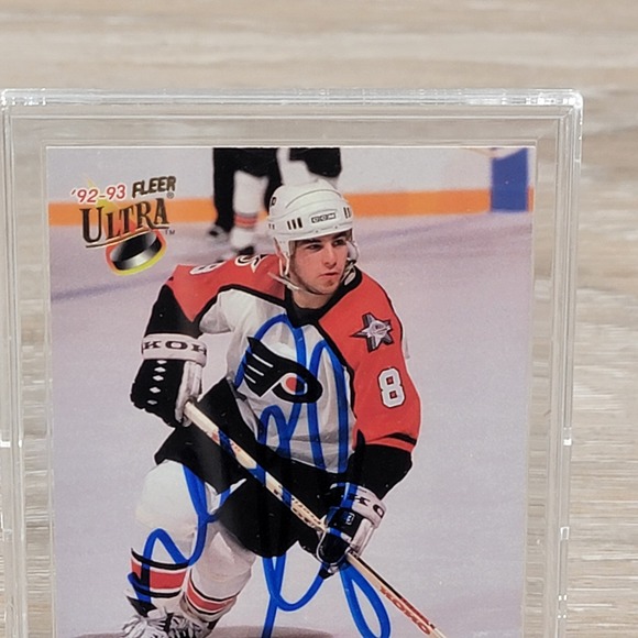 Mark Recchi Autographed 1992 93 Fleer Ultra Philadelphia Flyers Hockey Card - Picture 4 of 6